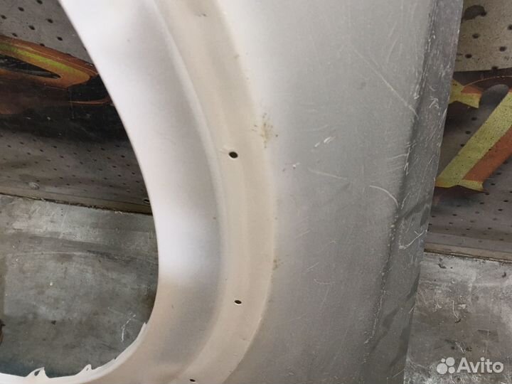 Крыло переднее левое Mitsubishi Pajero 4