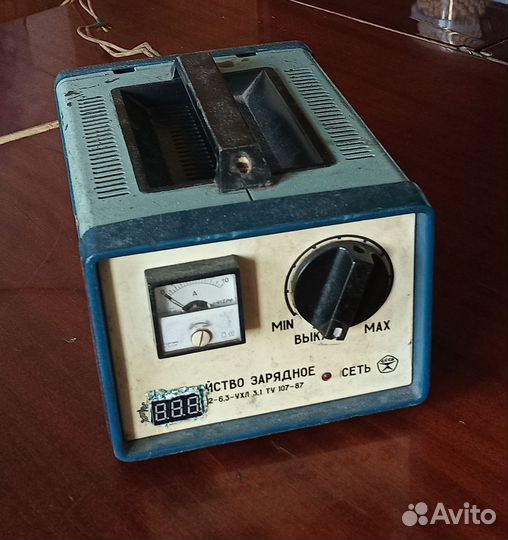 Зарядное устройство аккумулятора 12в