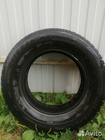 Bridgestone Blizzak Revo GZ 215/65 R16 98S