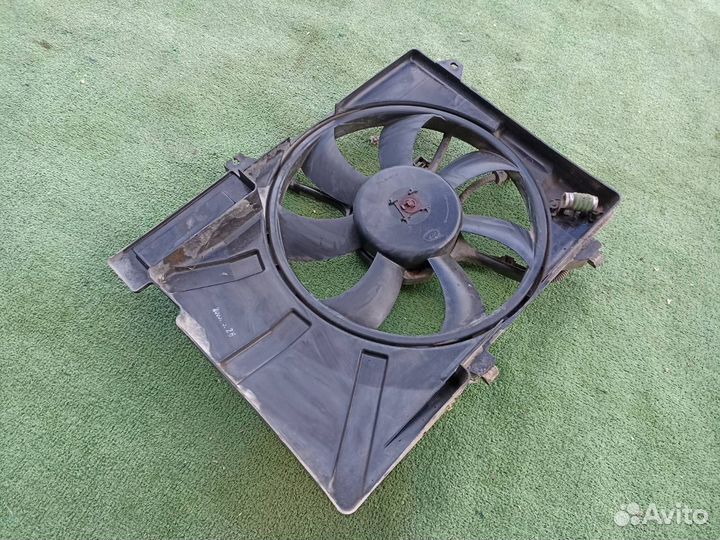 Диффузор радиатора Hyundai Getz 1.3 2003