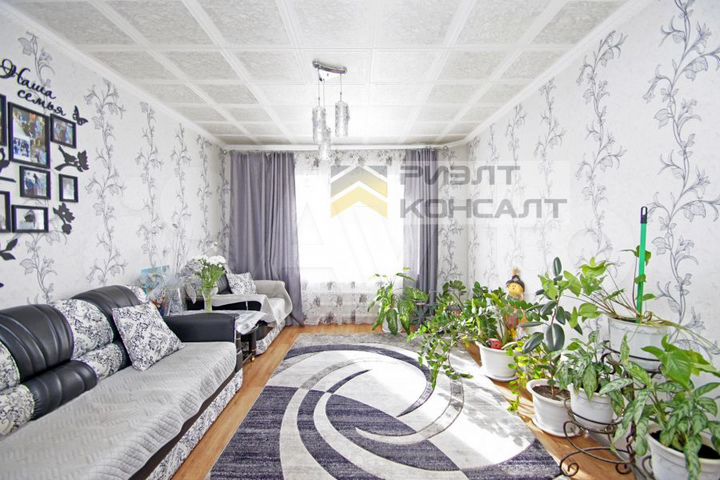 3-к. квартира, 64 м², 1/10 эт.