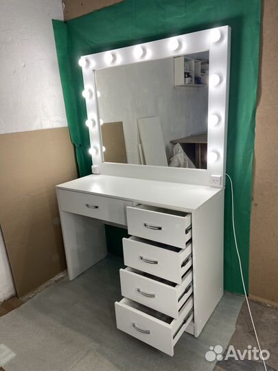 Гримерное зеркало