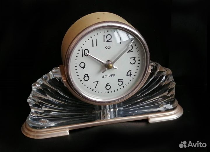 Винтажные настольные каминные часы СССР 1967 года