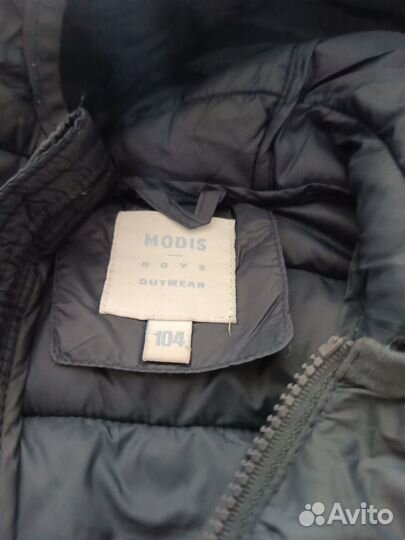 Куртка весна осень для мальчика104 см