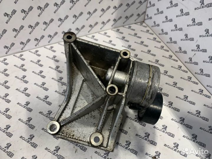 Кронштейн генератора Fiat Ducato 244 2.0