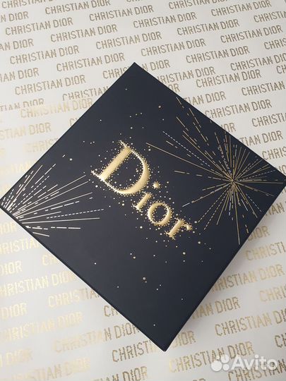 Брендовые коробки Dior