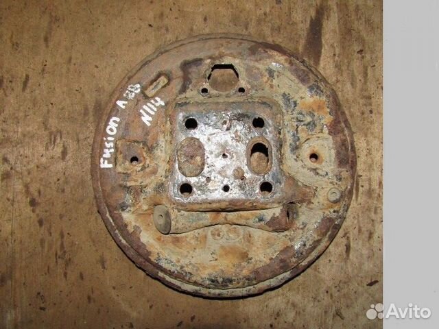 Щит опорный задний левый Fusion 2002-2012