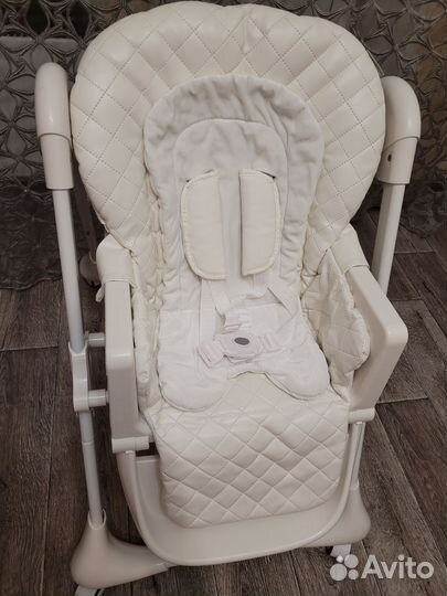 Стульчик для кормления tommy