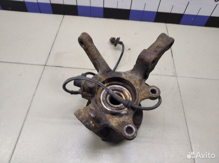 Кулак поворотный передний левый Almera N16 2000-20