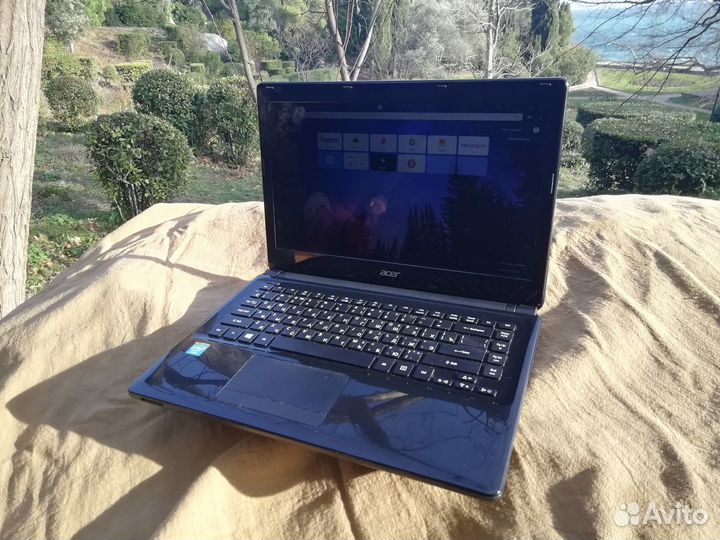 Ноутбук Acer Aspire E1-410