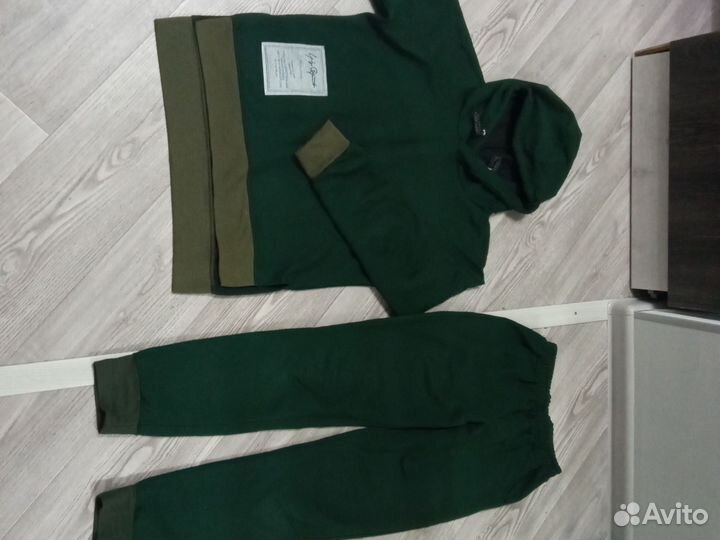 Спортивный костюм