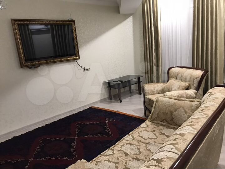 2-к. квартира, 70 м², 2/10 эт.
