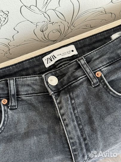Джинсы Zara