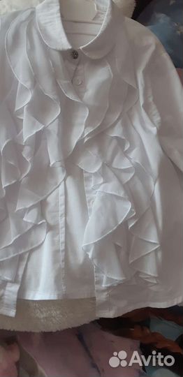 Блузка белая