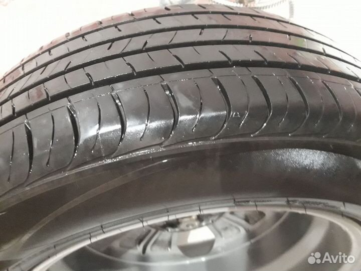 Kumho Solus SA01 Plus 215/60 R17