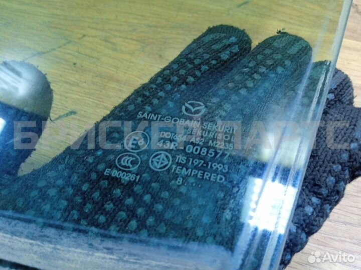 Стекло двери задней Мазда 3 BL