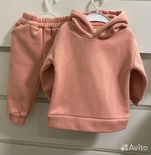 Костюм спортивный