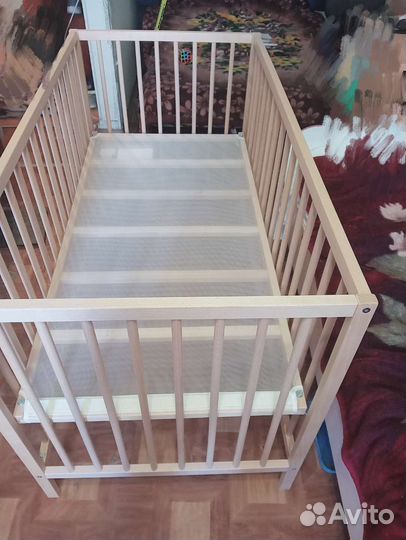 Детская кроватка
