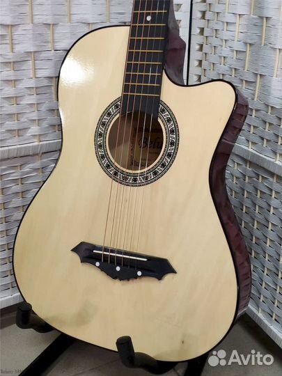 Гитара новая