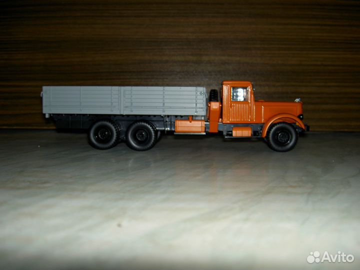 Яаз-210 1/43 Автоистория