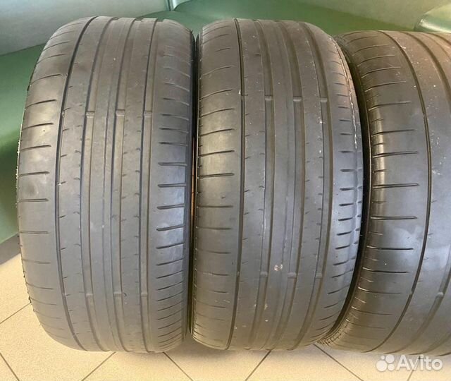 Pirelli P Zero 285/40 R22 и 325/35 R22 110Y
