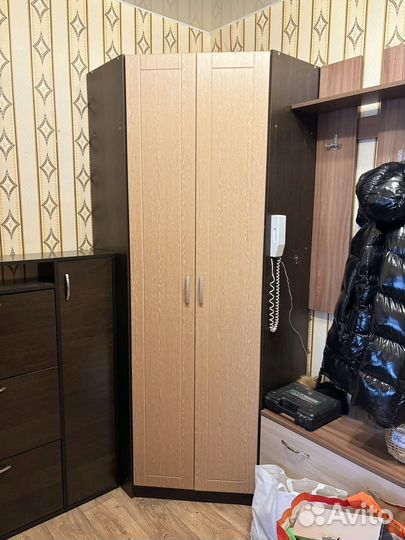 Шкаф угловой