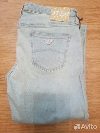 Джинсы Armani Jeans новые 24, 25, 26, 27