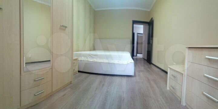 2-к. квартира, 65 м², 2/8 эт.