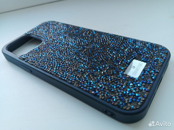 Чехлы на iPhone 12