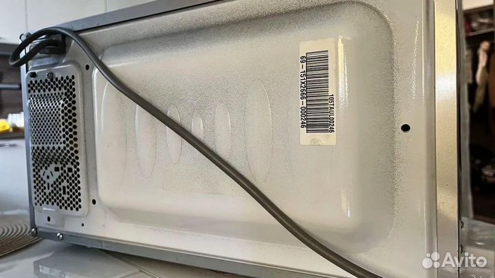Продаю микроволновую печь LG MS-1944JL