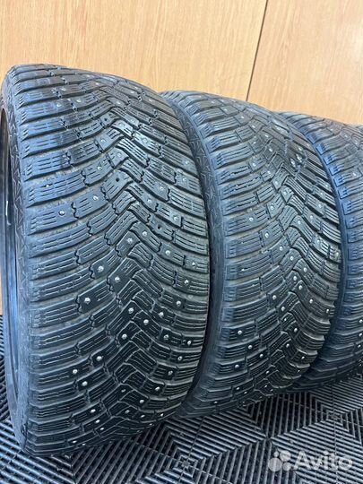 Continental IceContact 3 235/45 R18 98T