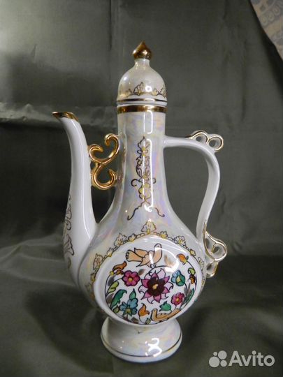 Кофейник с цветочным декором Фарфор СССР