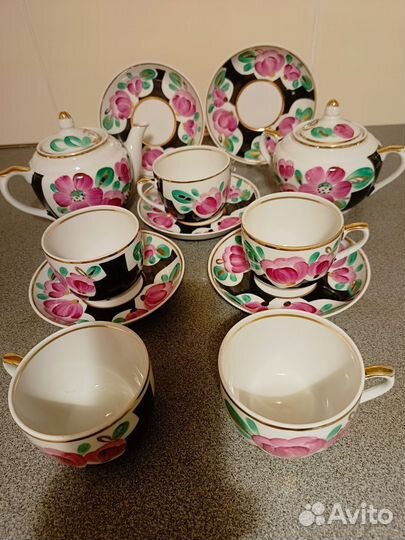 Винтажный чайный сервиз