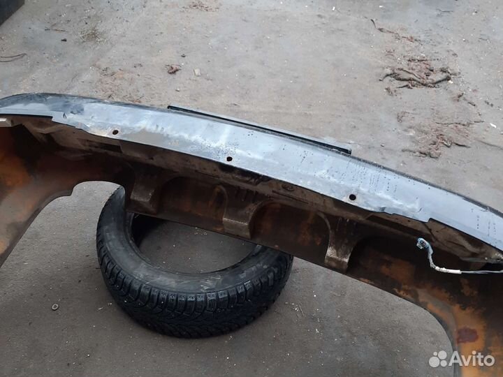 Бампер задний Chrysler Cirrus