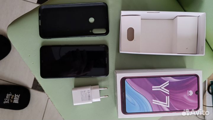 HUAWEI Y7 (2019), 4/64 ГБ