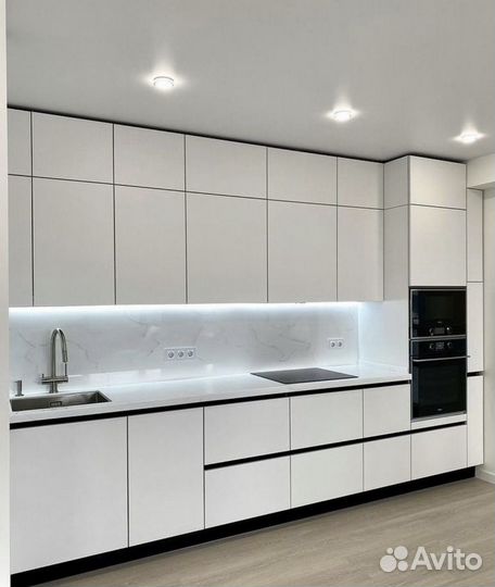 Кухня под потолок