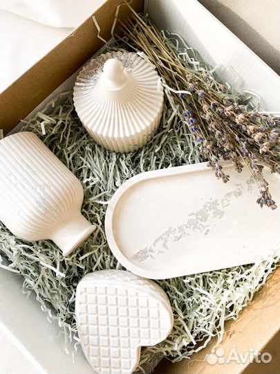 Изделия из гипса