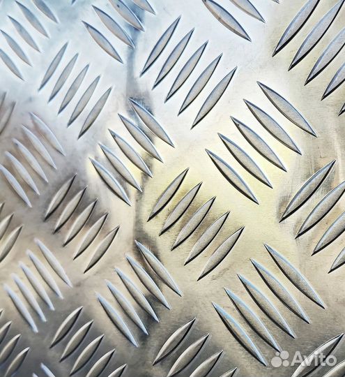 Лист алюминиевый рифленый
