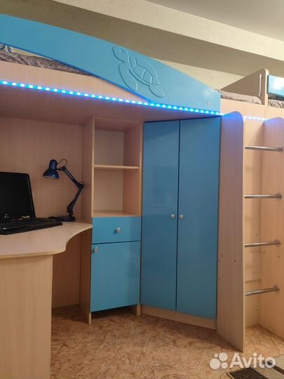 Кровать детская двухъярусная