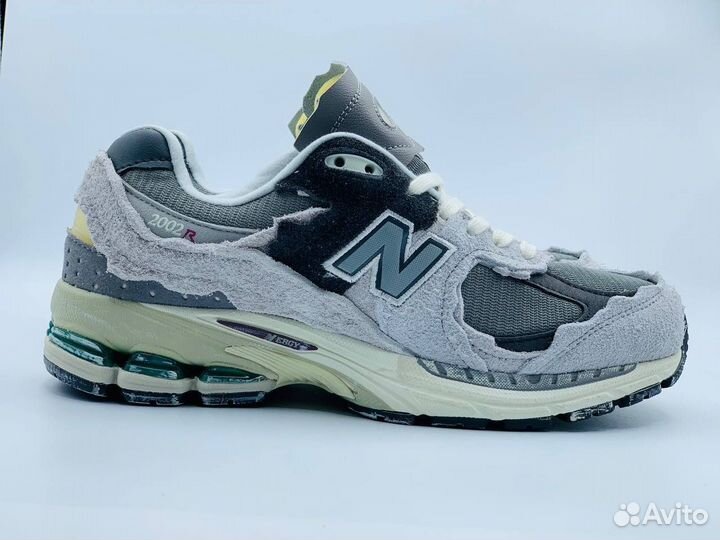 Кроссовки new balance 2002r carbon