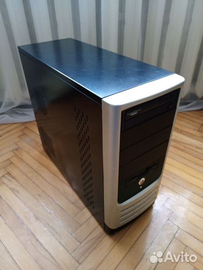 Компьютерный комплект