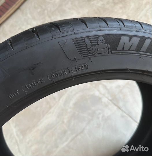 Michelin Pilot Sport 4 S 285/40 R23