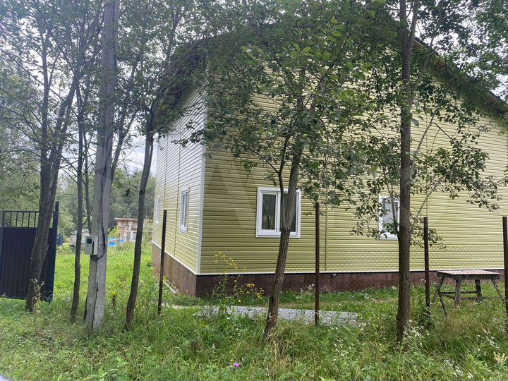 Дача 200 м² на участке 8 сот.