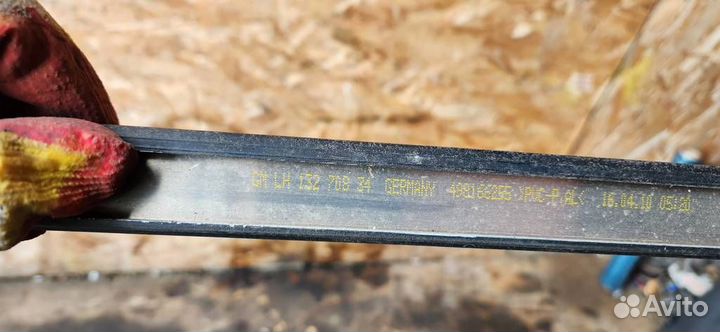 Молдинг крыши левый Opel Astra J 2010-2017