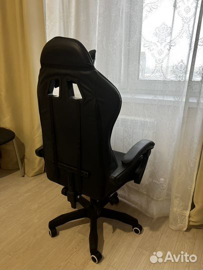 Компьютерное кресло игровое