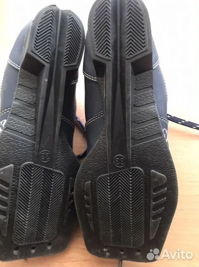 Лыжные ботинки