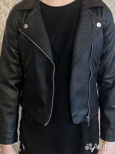 Куртка на девочку