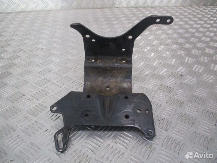 Кронштейн MAN 81517150416