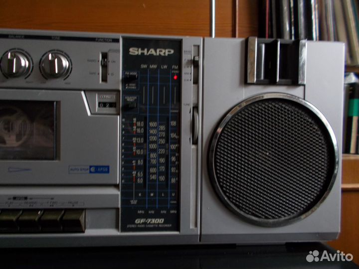 Магнитолы: Sharp GF 7300H (1978) и Silvano ksc-110