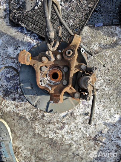 Ступица Nissan Elgrand E51 Прав. Задн